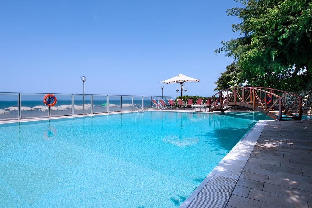 Hotel I Ginepri Marina di Castagneto Carducci Esterno foto