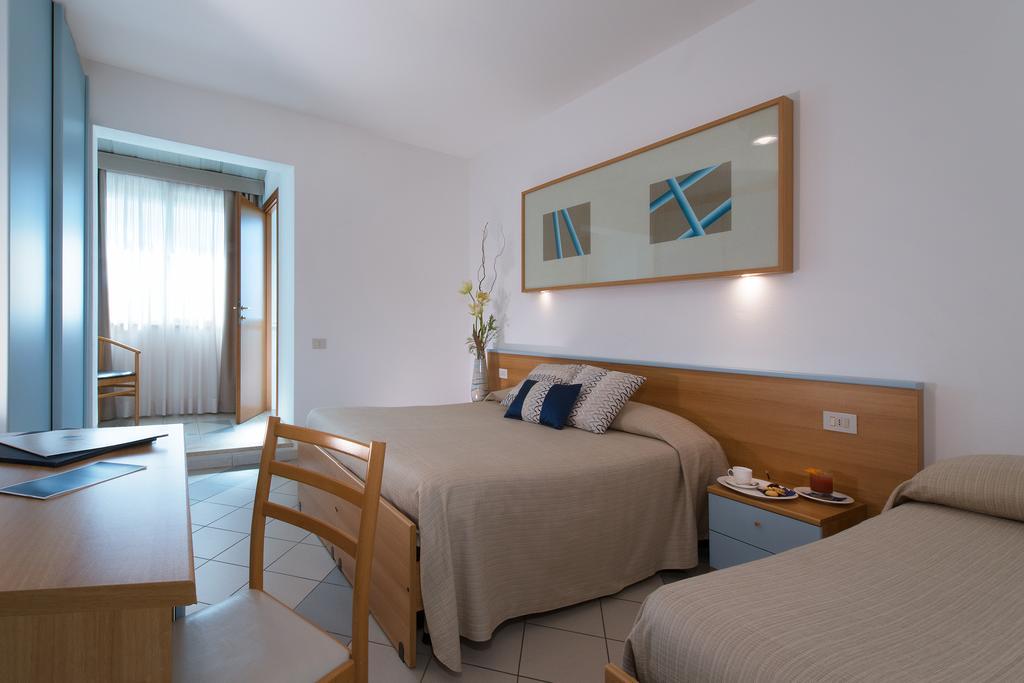 Hotel I Ginepri Marina di Castagneto Carducci Esterno foto